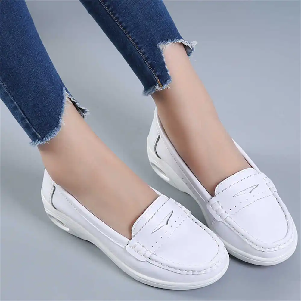 Young Men'S Grooming Kit - Thick Sole Slipon White Trainers For