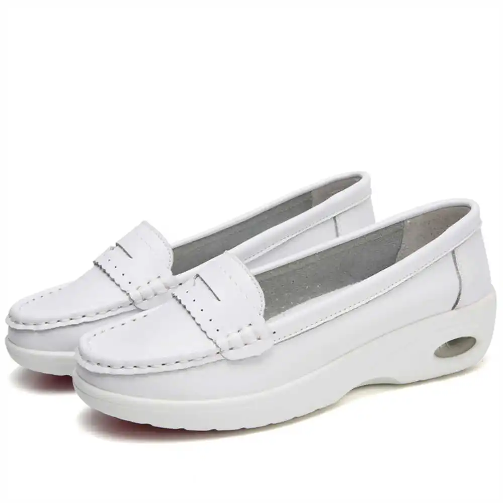 Thick Sole Slipon White Traine - Young Men'S Grooming Kit のレビューと価格