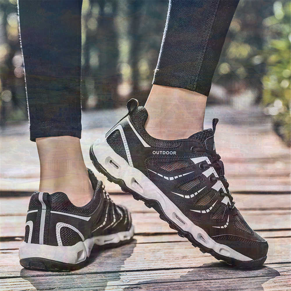 Sumer Round Tip Silver Sneaker - Young Men'S Grooming Kit のレビューと価格